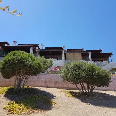 Porto Corallo Frontemare 別荘 ヴィッラプッツ